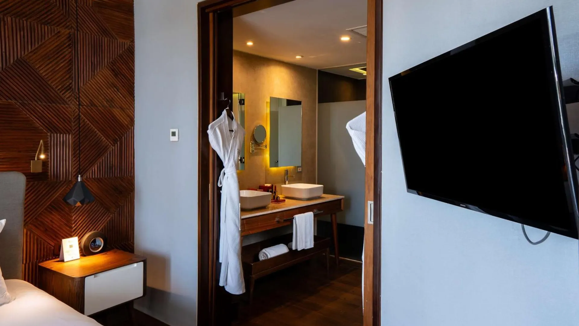 The Fives Downtown Hotel & Residences, Curio Collection By Hilton Playa del Carmen