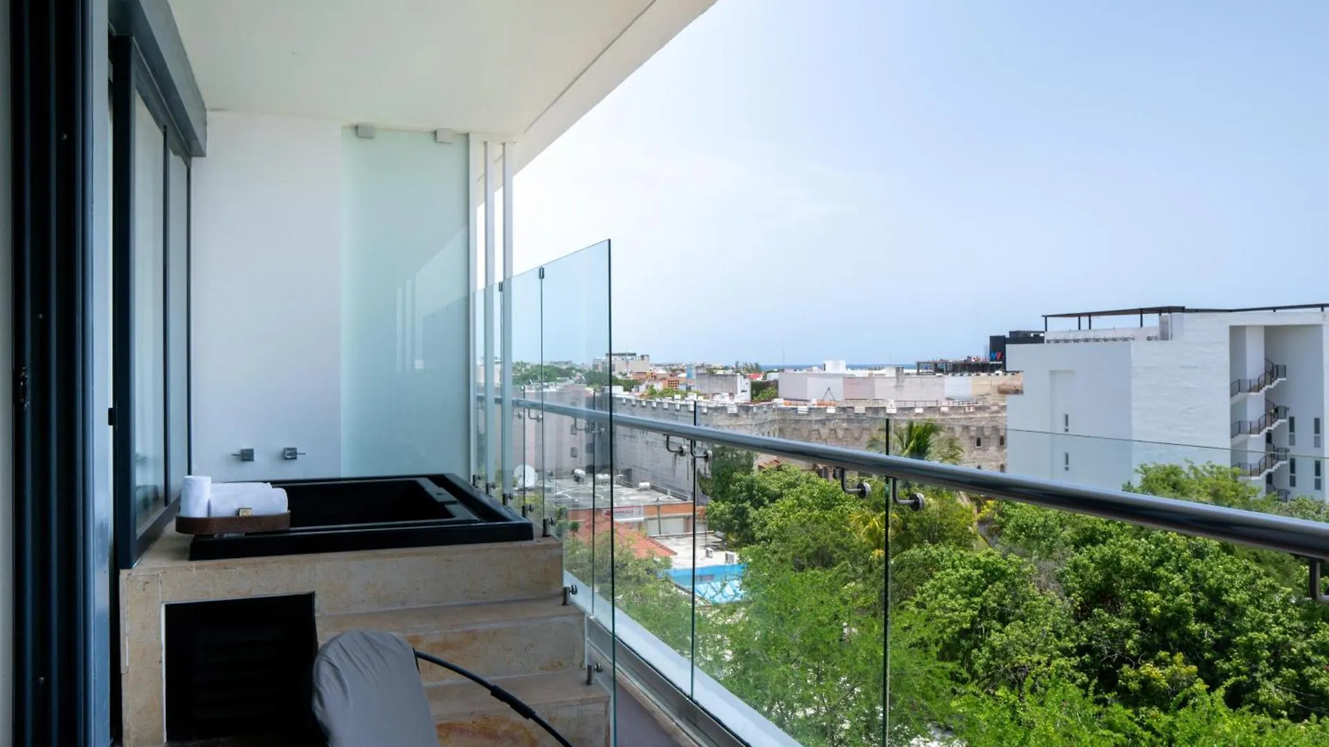 The Fives Downtown Hotel & Residences, Curio Collection By Hilton Playa del Carmen