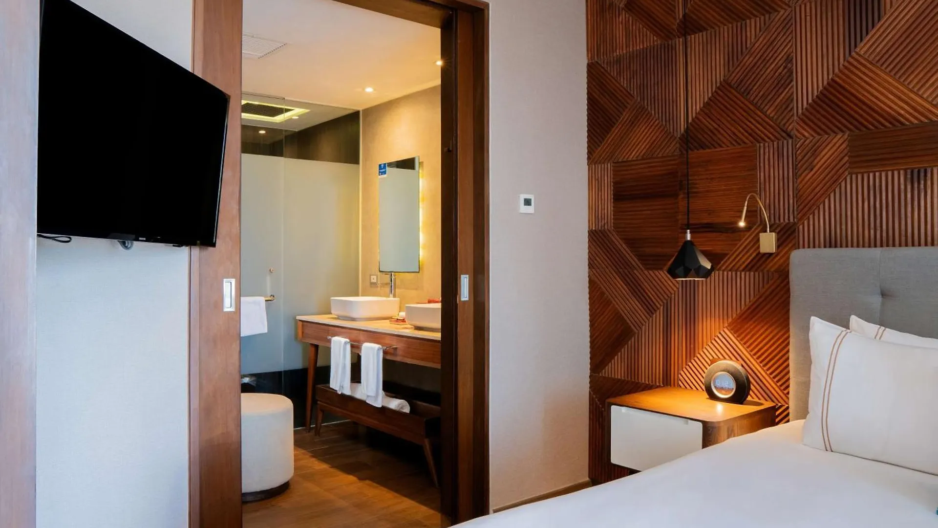 The Fives Downtown Hotel & Residences, Curio Collection By Hilton Playa del Carmen 4*,