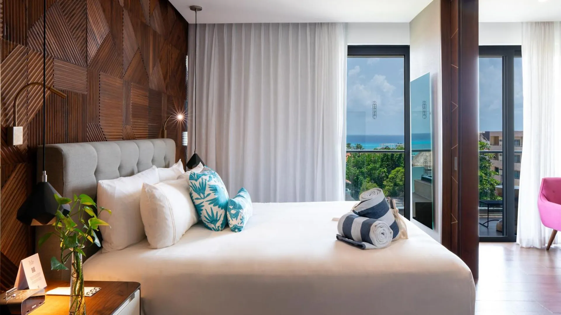 ****  The Fives Downtown Hotel & Residences, Curio Collection By Hilton Playa del Carmen Mexico