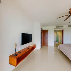  Apartment Hakuna Matata 725n At Mareazul Beachfront Mexico